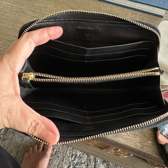 💯Authentic Prada Wallet - Picture 4 of 16